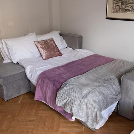 Katia Modern Apartment In เอเธนส์ ภายนอก รูปภาพ