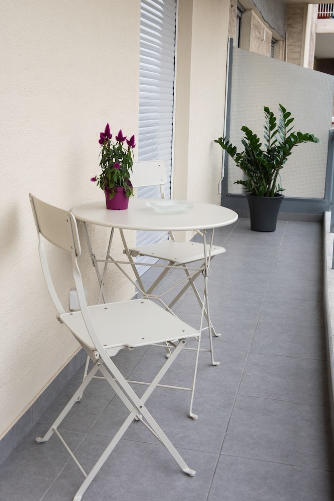 Katia Modern Apartment In เอเธนส์ ภายนอก รูปภาพ