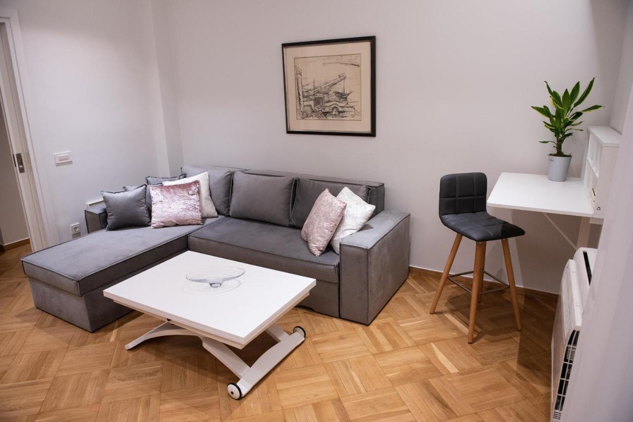 Katia Modern Apartment In เอเธนส์ ภายนอก รูปภาพ