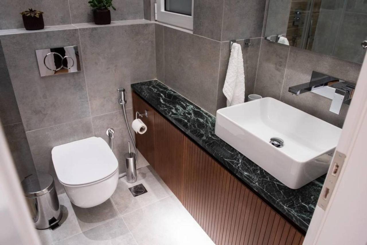 Katia Modern Apartment In เอเธนส์ ภายนอก รูปภาพ